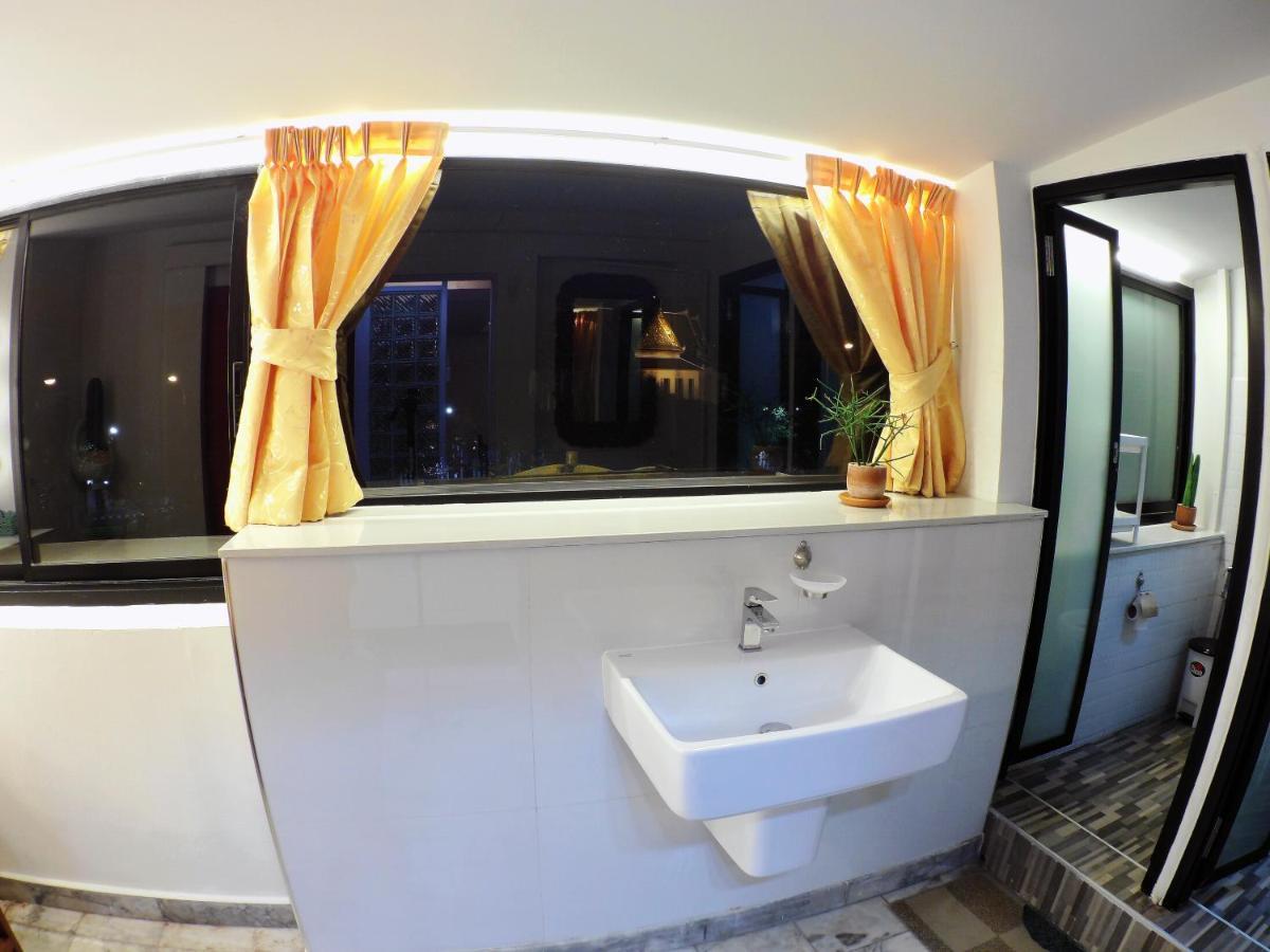 Albergue Ddm House Bangkok Exterior foto